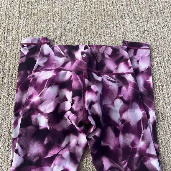 Lululemon Pink and Purple Patterned Wunder Under Leggings - Picture 8 of 8